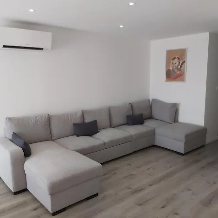 Apartamento Grand T3 Piscine, Garage Centre Port *